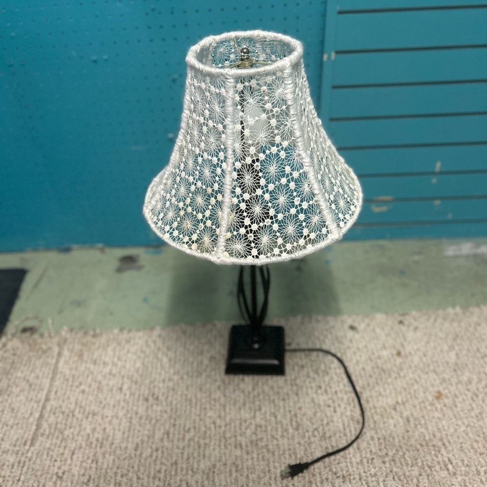 Private Label White Lace Table Lamp